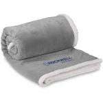 US Basic Mckinley Sherpa Fleece Blanket - Image 8